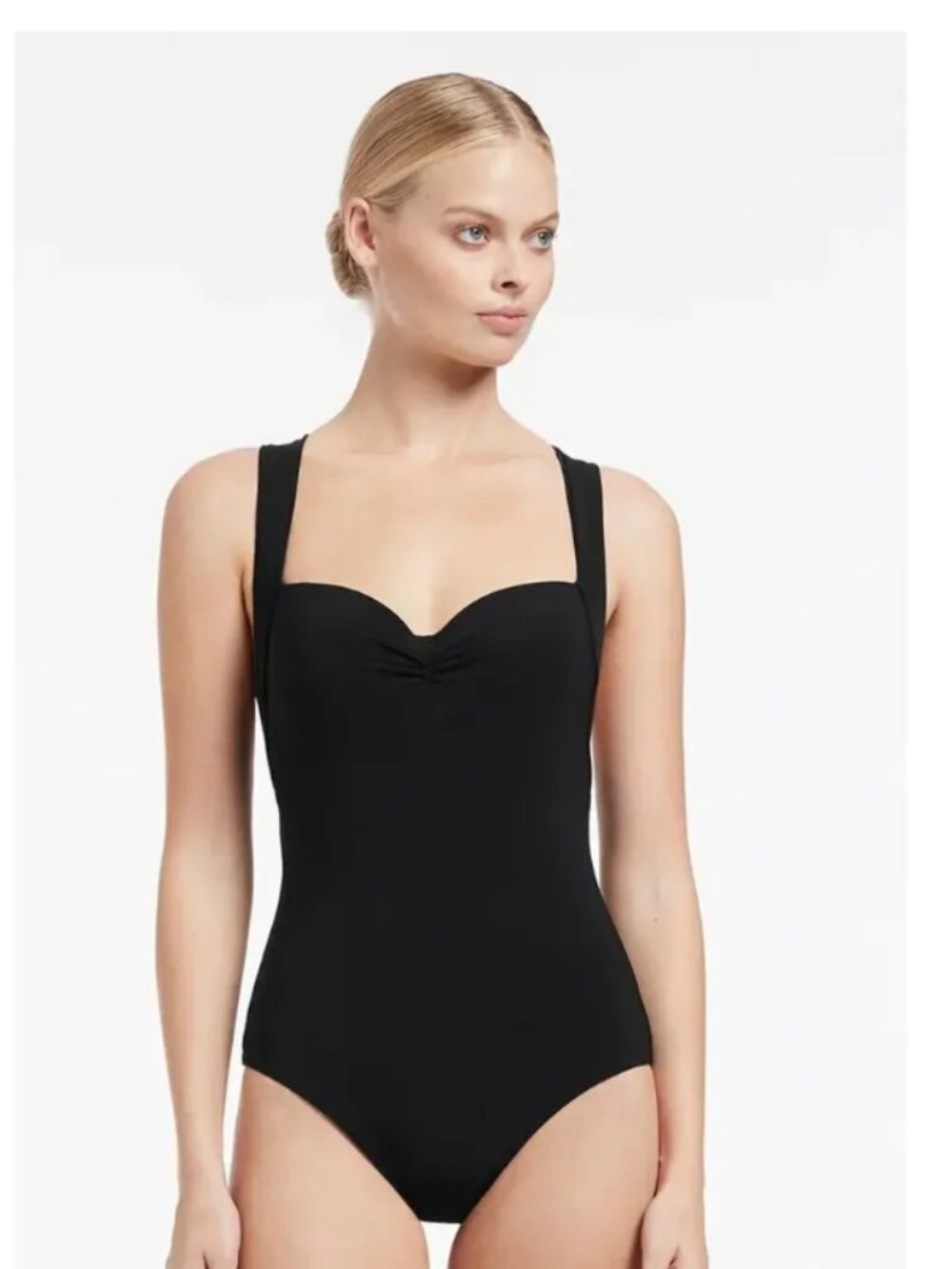 NWT JETS infinity moulded cup one piece in black